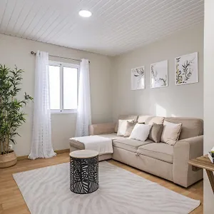 https://blue-house.madeira-islandshotels.com